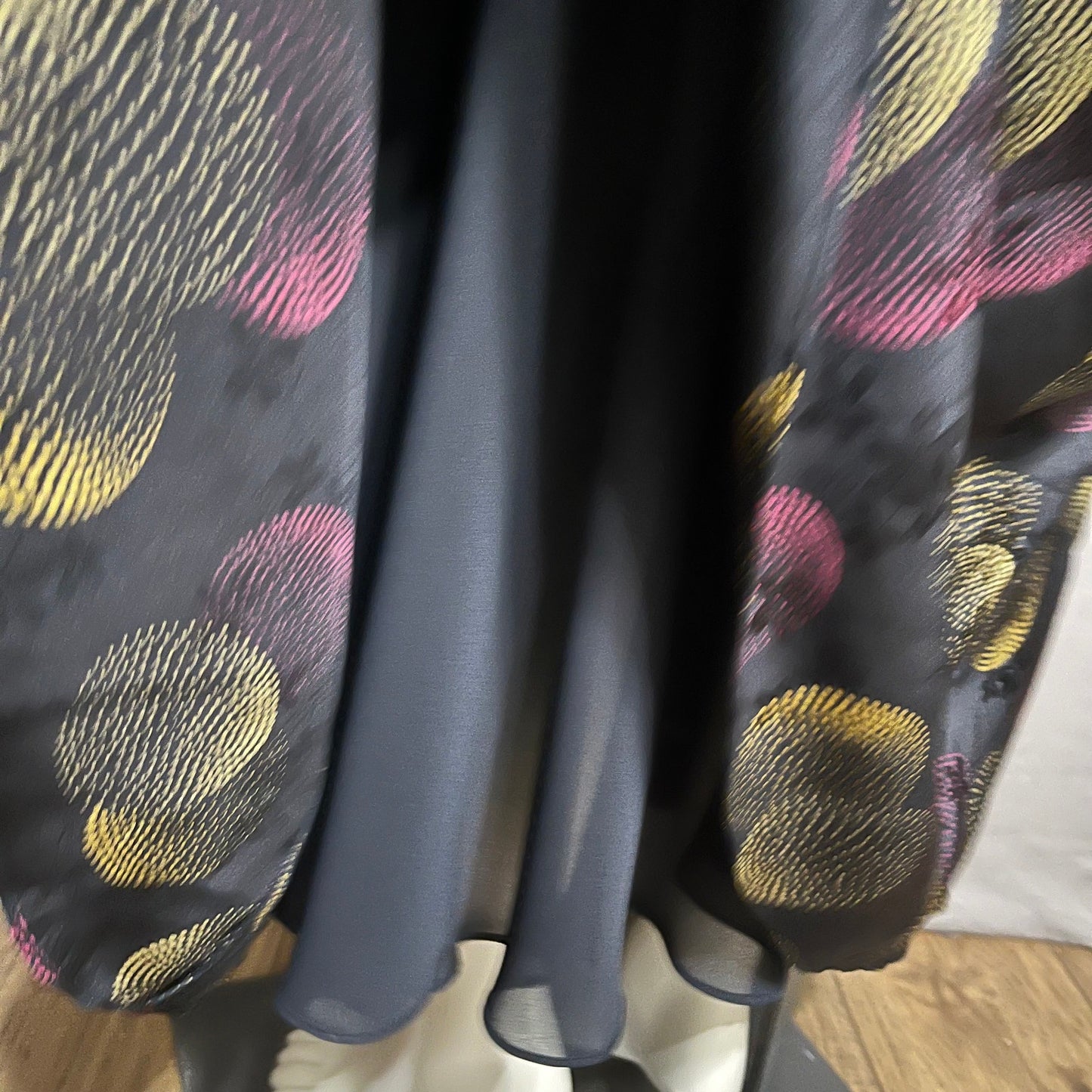 Jones New York 100% Silk Black Geometric Circle Print Circle Flowy Maxi Skirt Sz-10