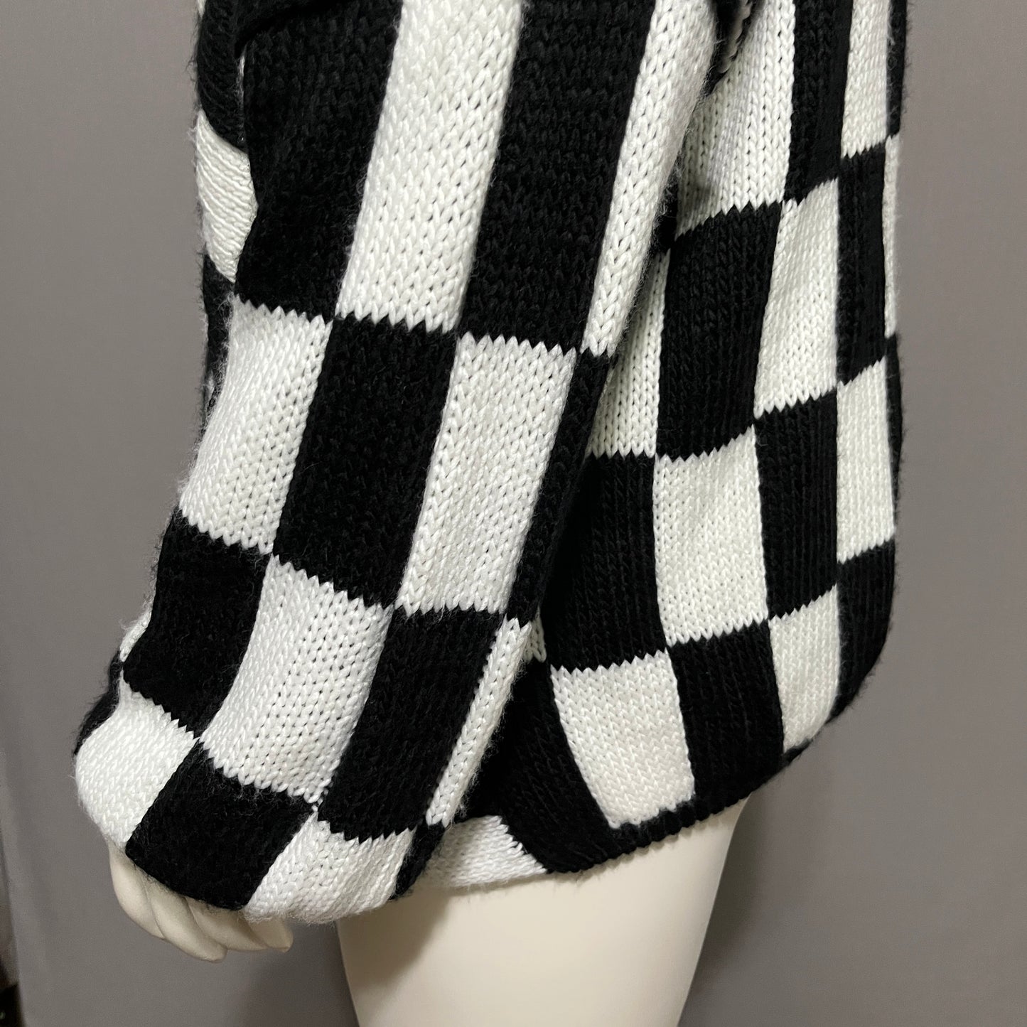 Miss Love Grid Black White Checkered Print Oversized Sweater Sz-Med-XL