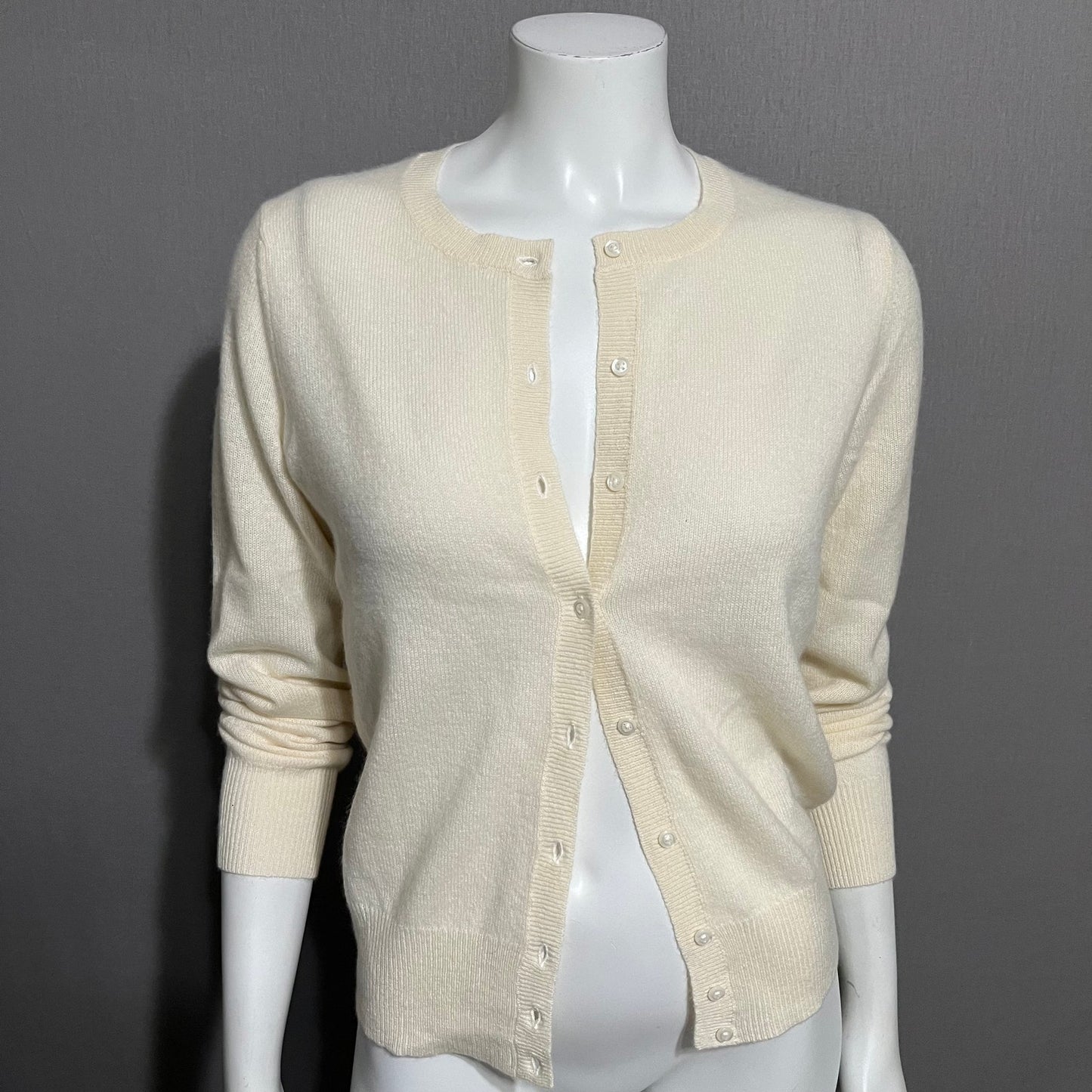 Lord & Taylor Cream 100% Cashmere Button Front Cardigan Sz-Medium Petite