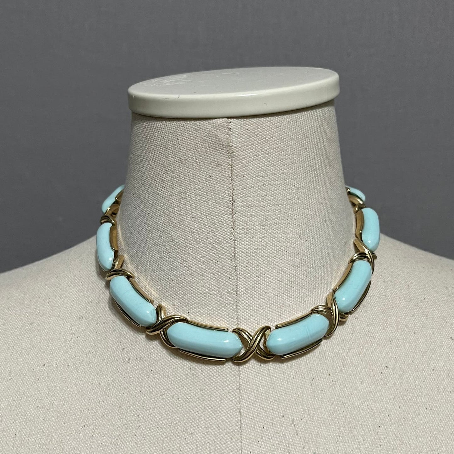 Trifari Mint Green With Gold Trim Necklace Sz- One Size