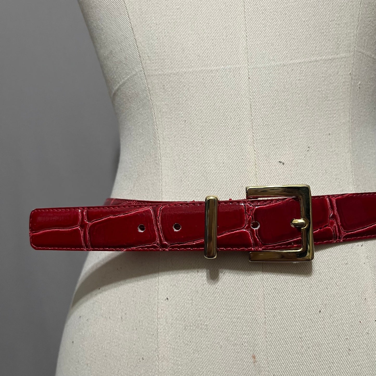 Belto Vintage Red Embossed Textured Genuine Leather Belt Sz-Medium