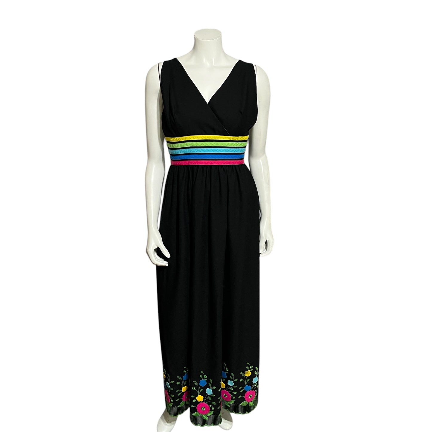 Urnichon Vintage Black Floral Embroidered Hem Sleeveless Maxi Dress Sz-Small