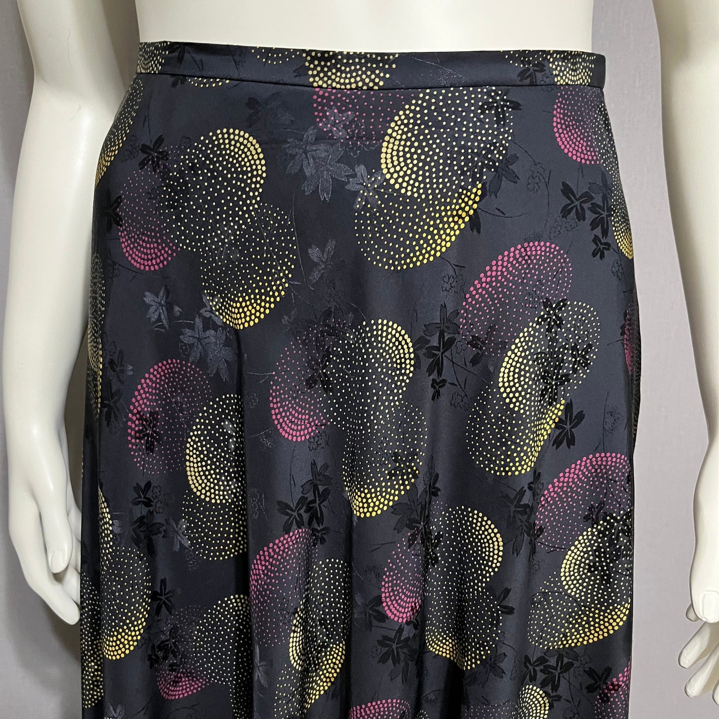 Jones New York 100% Silk Black Geometric Circle Print Circle Flowy Maxi Skirt Sz-10