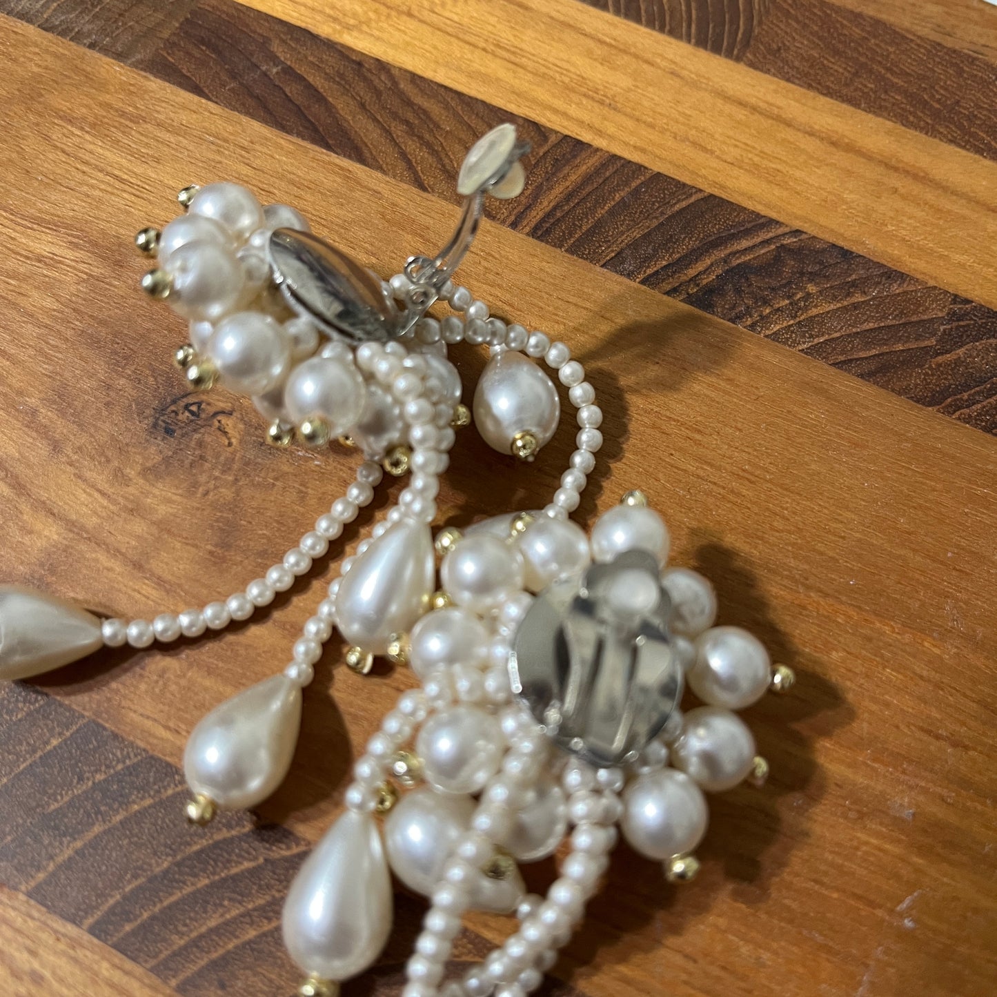 Vintage Pearl Cluster Clip On Earrings