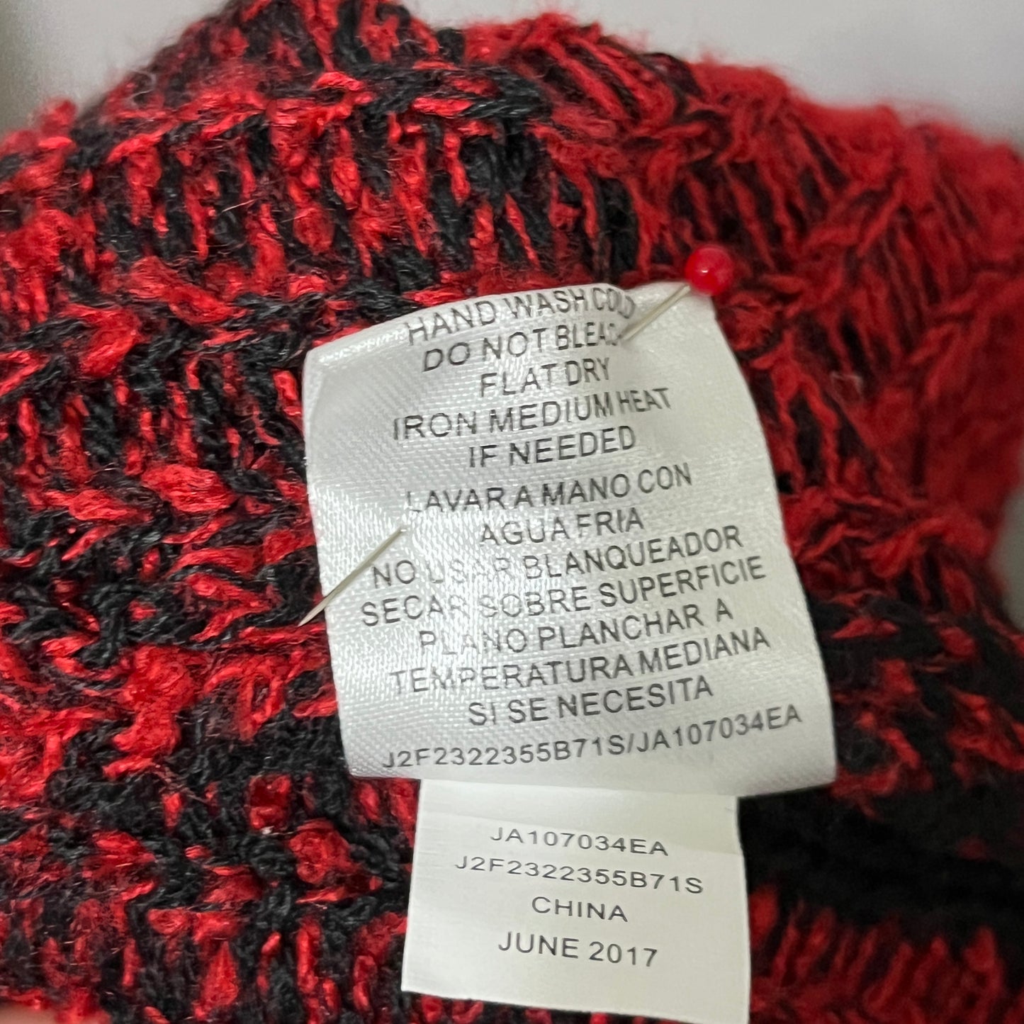 Joseph A Red and Black Knit Cardigan Sz-Large