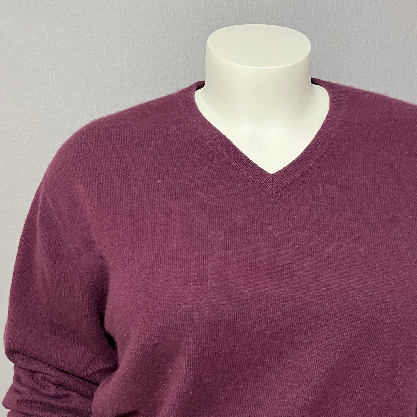 Club Room Burgundy V-Neck 100% Cashmere Sweater Sz-XXL