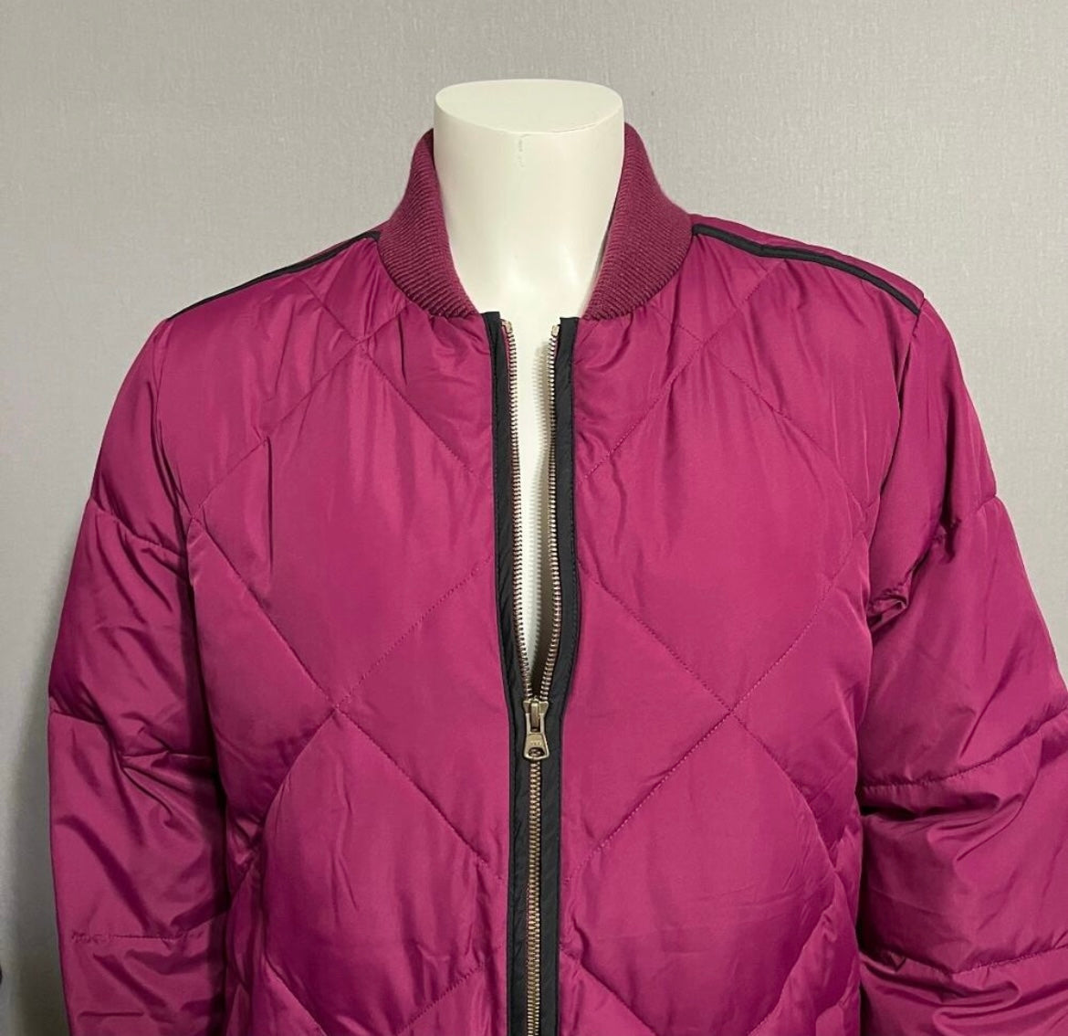 Lands End Pink Puffer Zip Up Bomber Quilted Jacket Sz-XL (18)