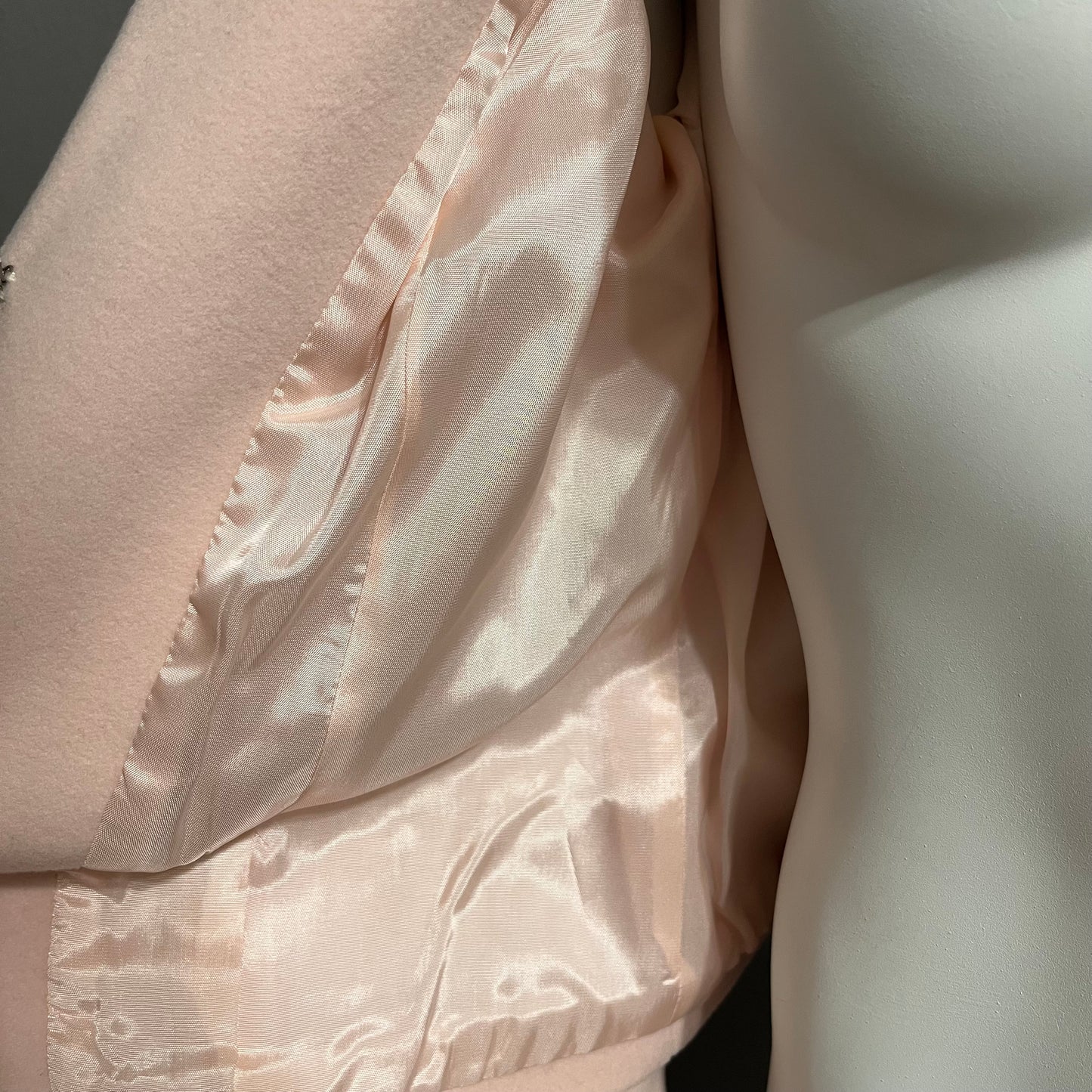 Vintage Fashionista Wool | Cashmere Blend Pink Pearl Blazer Sz-Large