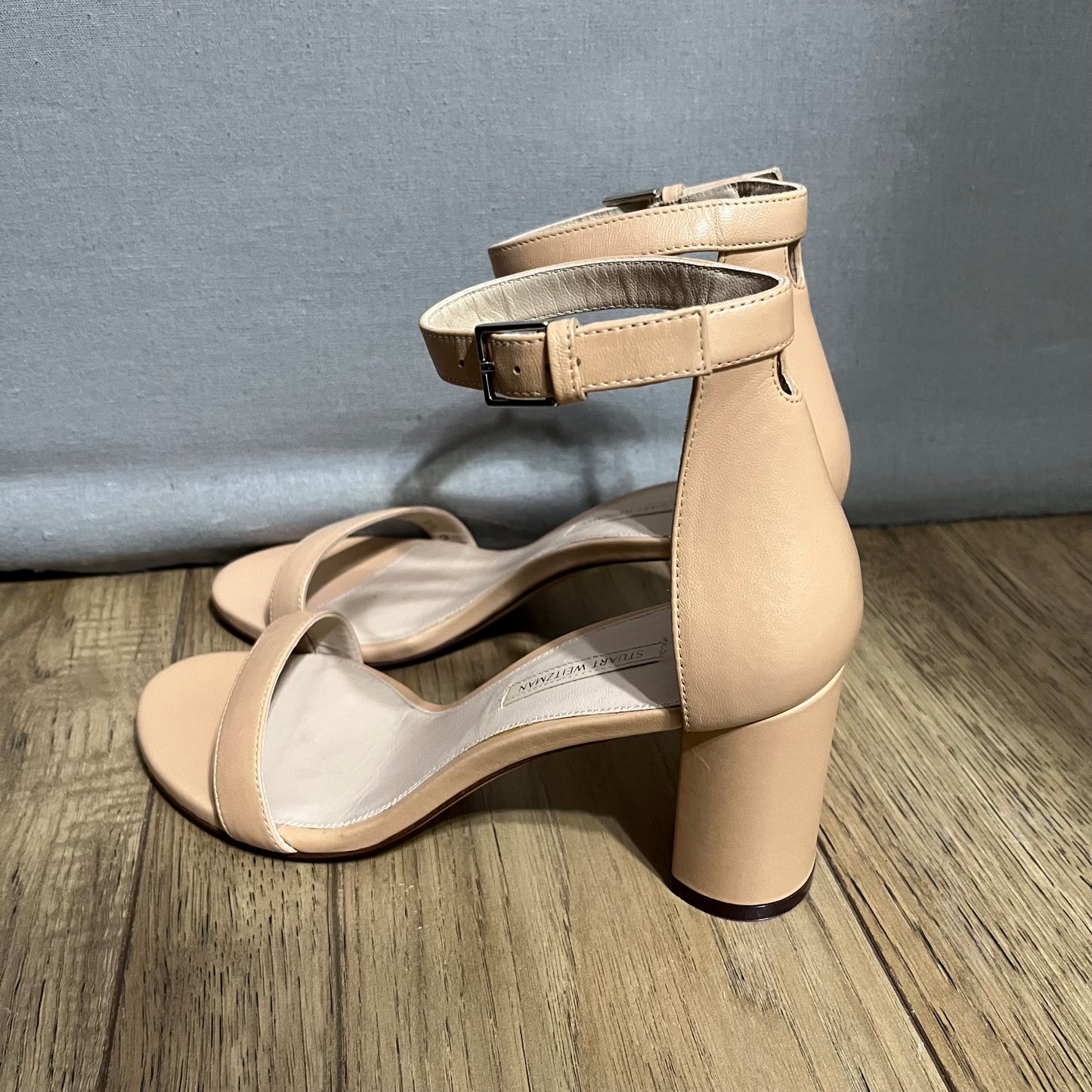 Stuart Weitzman Nude Leather Ankle Strap Block Heel Sandal Sz-8