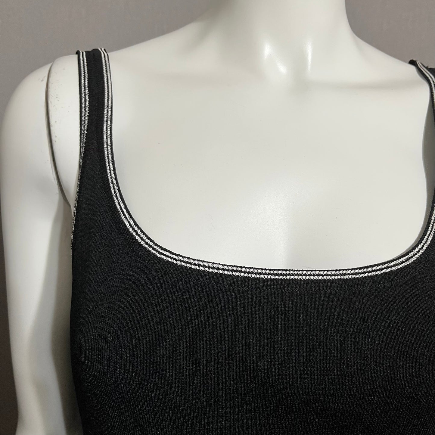 Chicos Black With White Trim Tank Top Stretch Sz-2