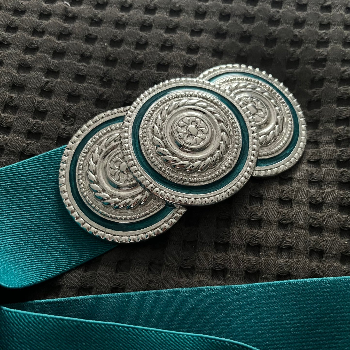 Green With 3 Silver Circle Stretch Belt