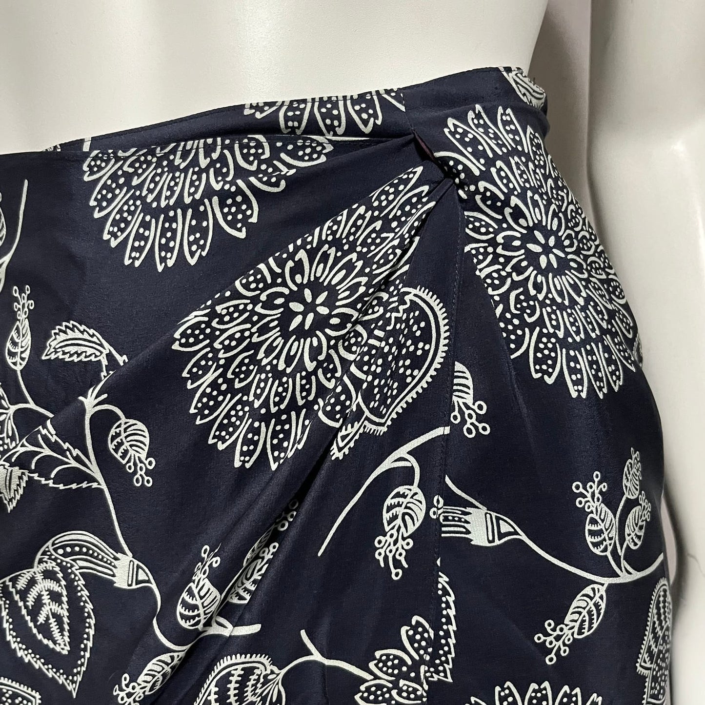 Evan Picone 100% Silk Navy White Floral Wrap Skirt Sz-10