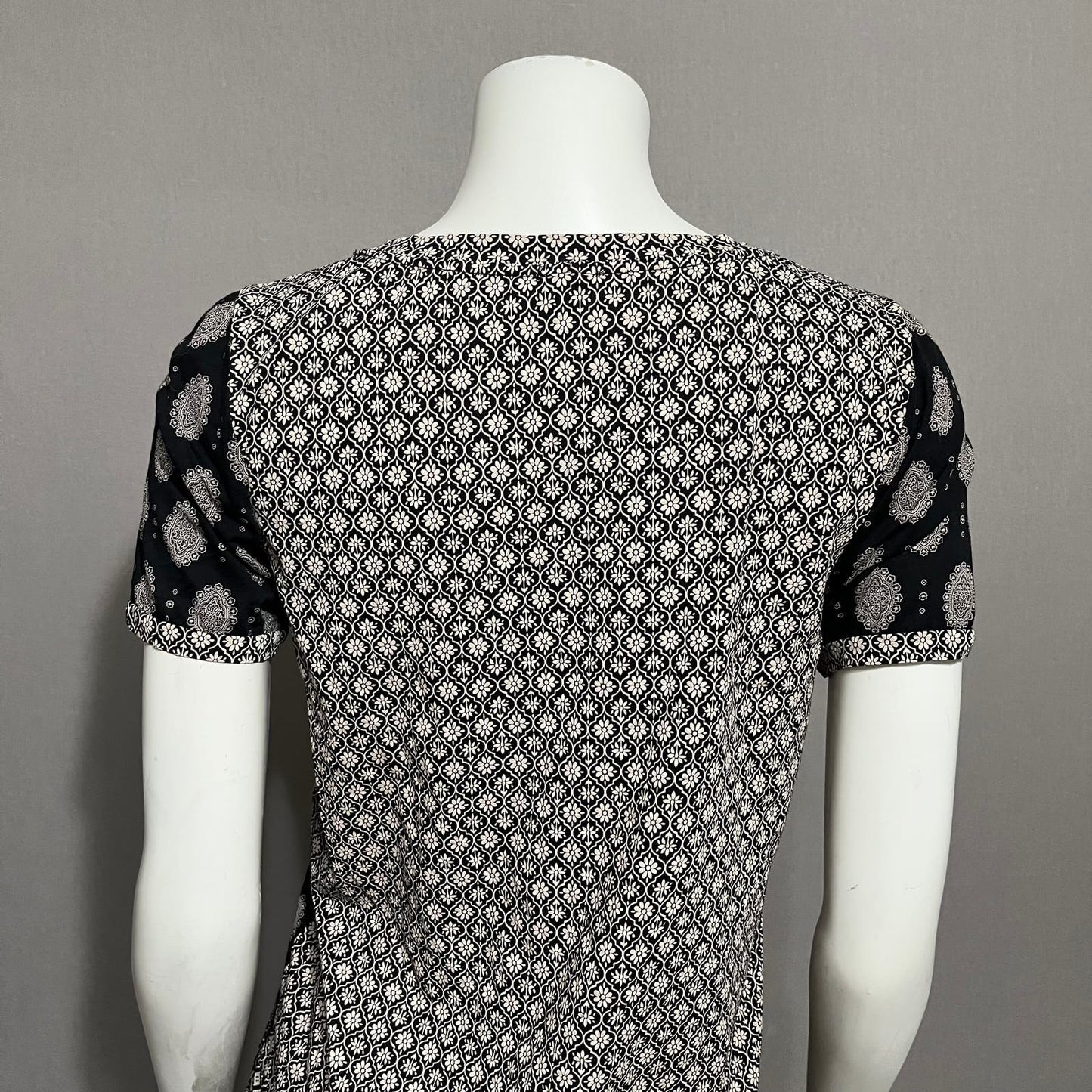 J. Crew Knit Geometric T-Shirt 100% Cotton T-Shirt Sz-Small