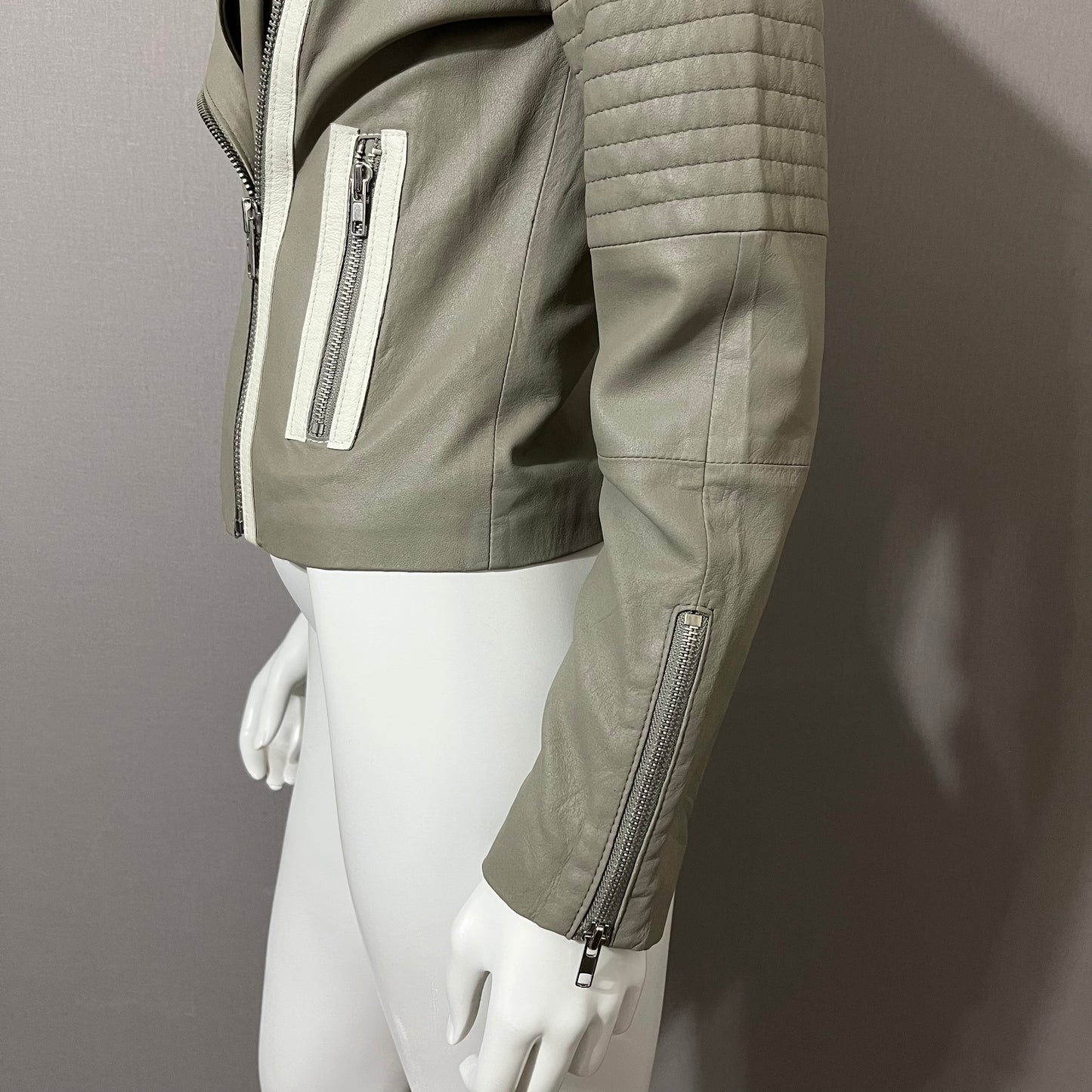 BB Dakota Taupe/White Asymmetrical Leather Jacket Sz-Small