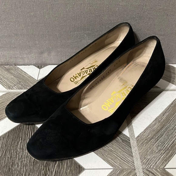 Salvatore Ferragamo Black Suede Leather Kitten Heel Sz-6 1/2 B