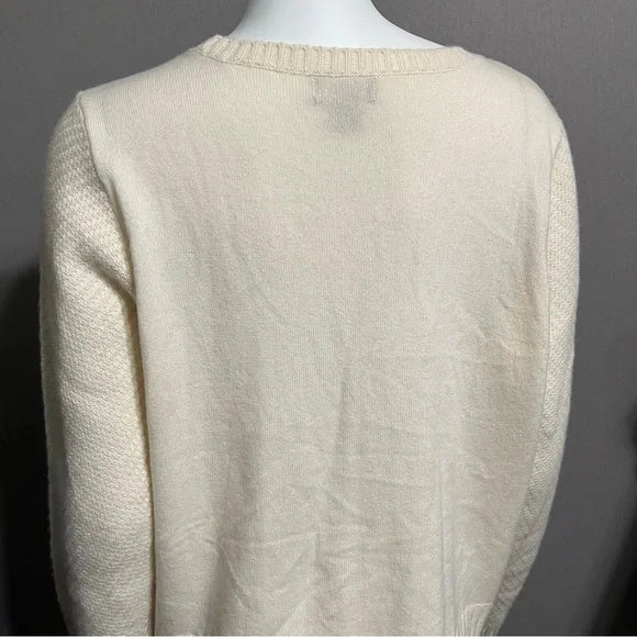 Neiman Marcus Cream Cashmere Sweater