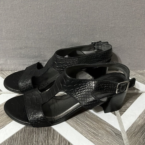 Stuart Weitzman Black Textured Leather Open Toe Sandals Sz-6.5 M