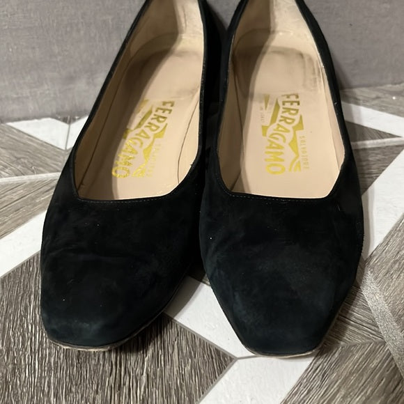 Salvatore Ferragamo Black Suede Leather Kitten Heel Sz-6 1/2 B