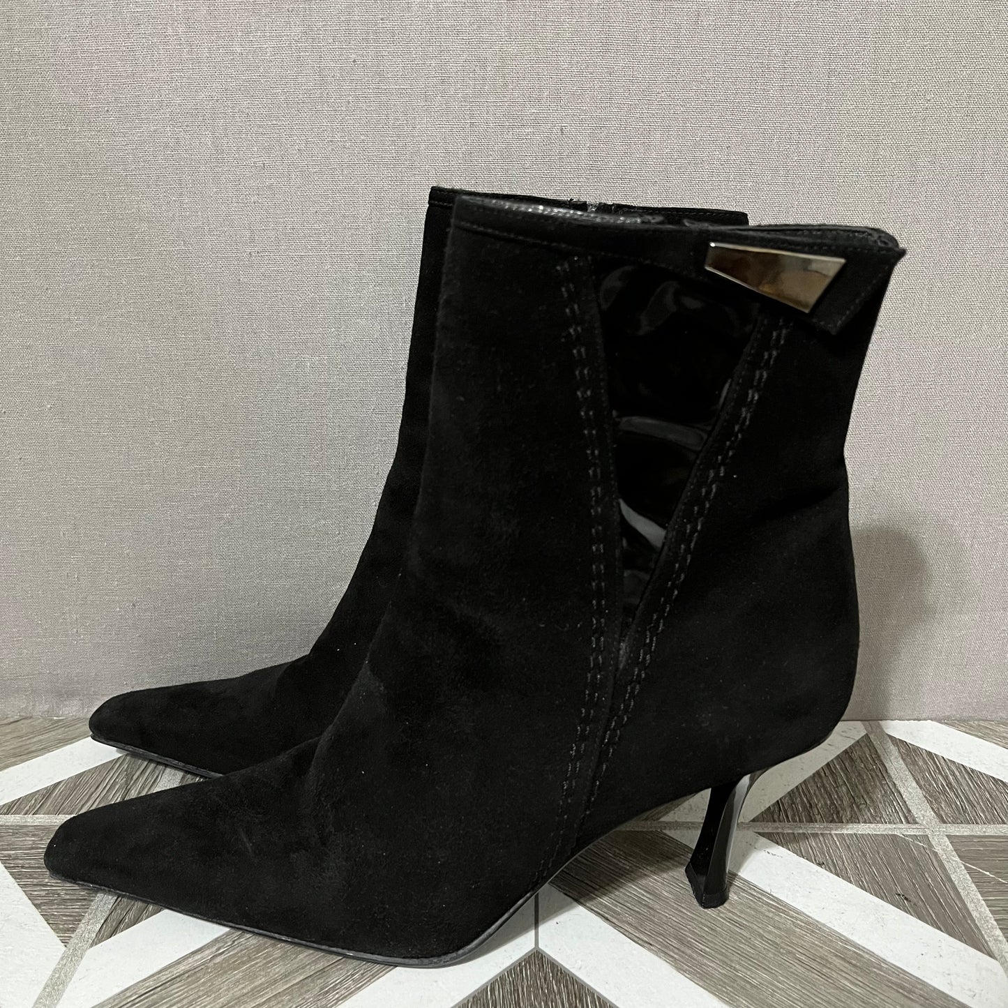Stuart Weitzman Black Suede Leather Gore Tex Boot Sz-8 1/2
