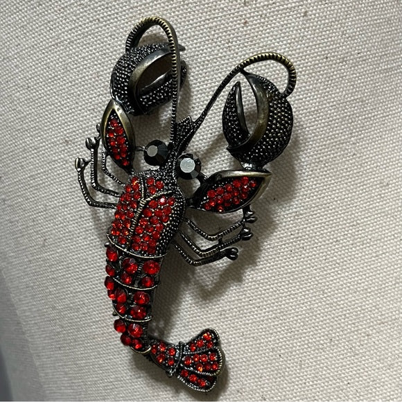 Lobster Red Antique Gold Brooch
