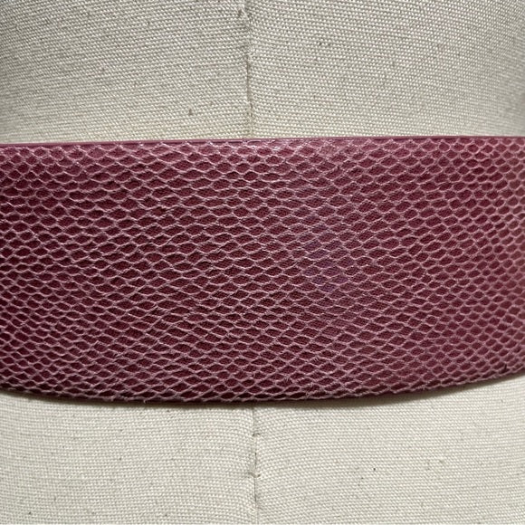 WHBM Pink Textured Extra Wide Silver Buckle Belt Sz-Medium/Large