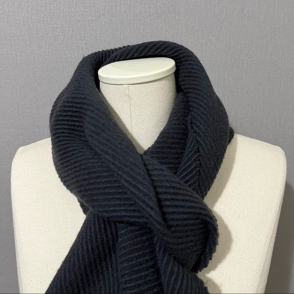 Johnstons Navy 100% Cashmere Ribbed Scarf