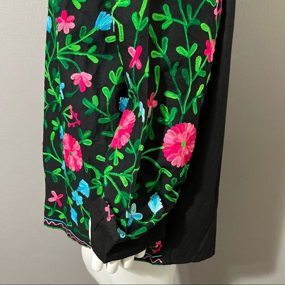 National since 1952 Black with Floral Embroidery Shirt Sz -2X