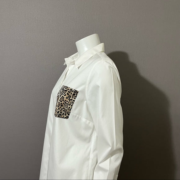 Chico’s White with Leopard Pocket Cotton Button Front Shirt Sz 1 (Medium)