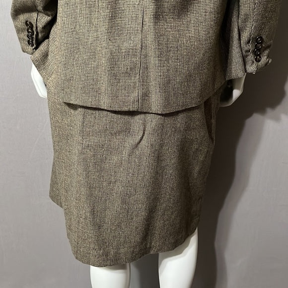 Evan Picone Brown | Tan With Velvet Collar Suit Set Sz-14