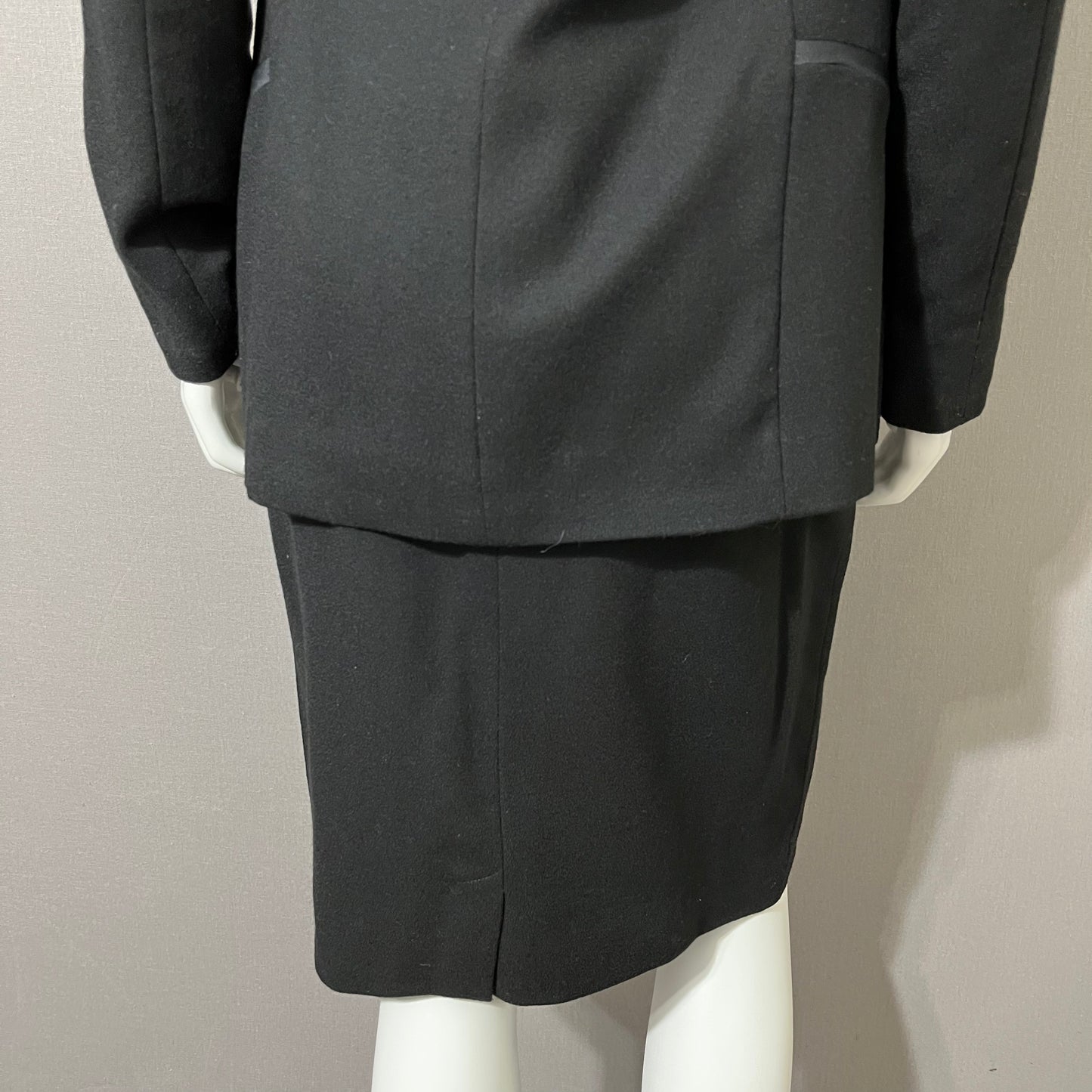 Vintage Black 2pc Wool Skirt Suit Set Sz-8