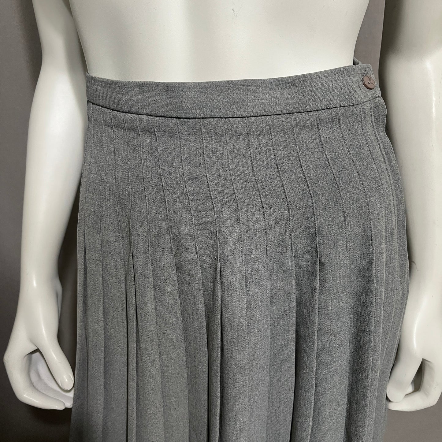 Samantha Taylor Gray A-Line Pleated Skirt Sz-6