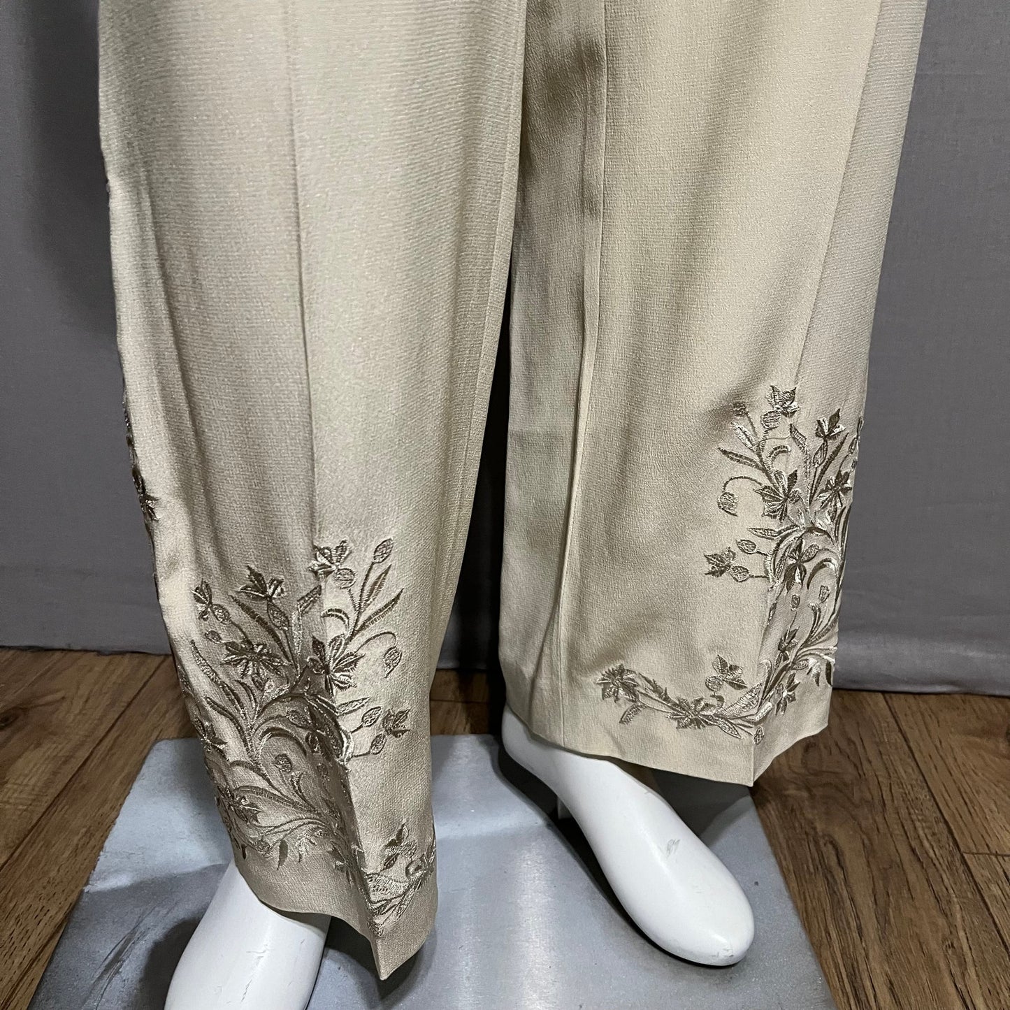 Rena Rowan Crème Silk Blend Embroidered Hem Trouser Pants Sz-6