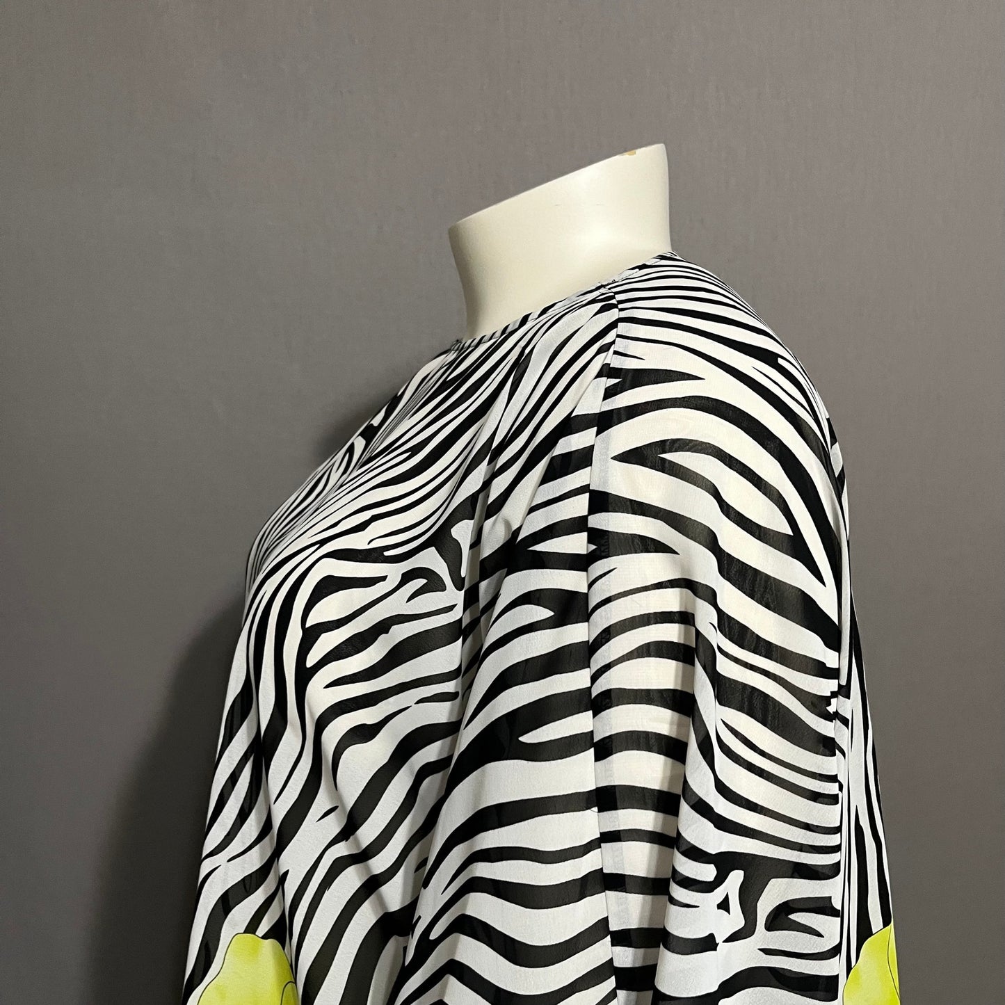 Diane Gilman Zebra Lime Floral Print Sheer Pullover Poncho Sz-XS-XL