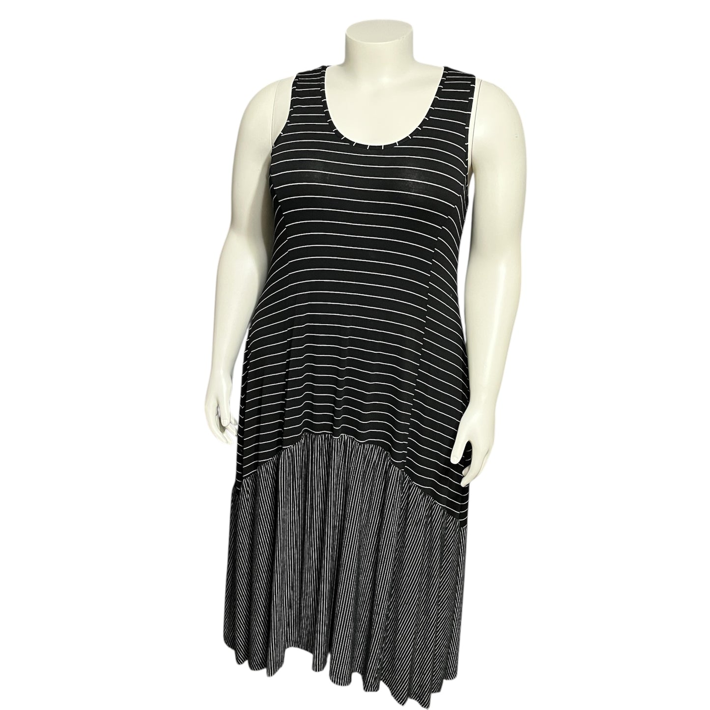 Black and White 2 Pc Knit Tank Overlay Top Striped Midi Dress Sz-XL