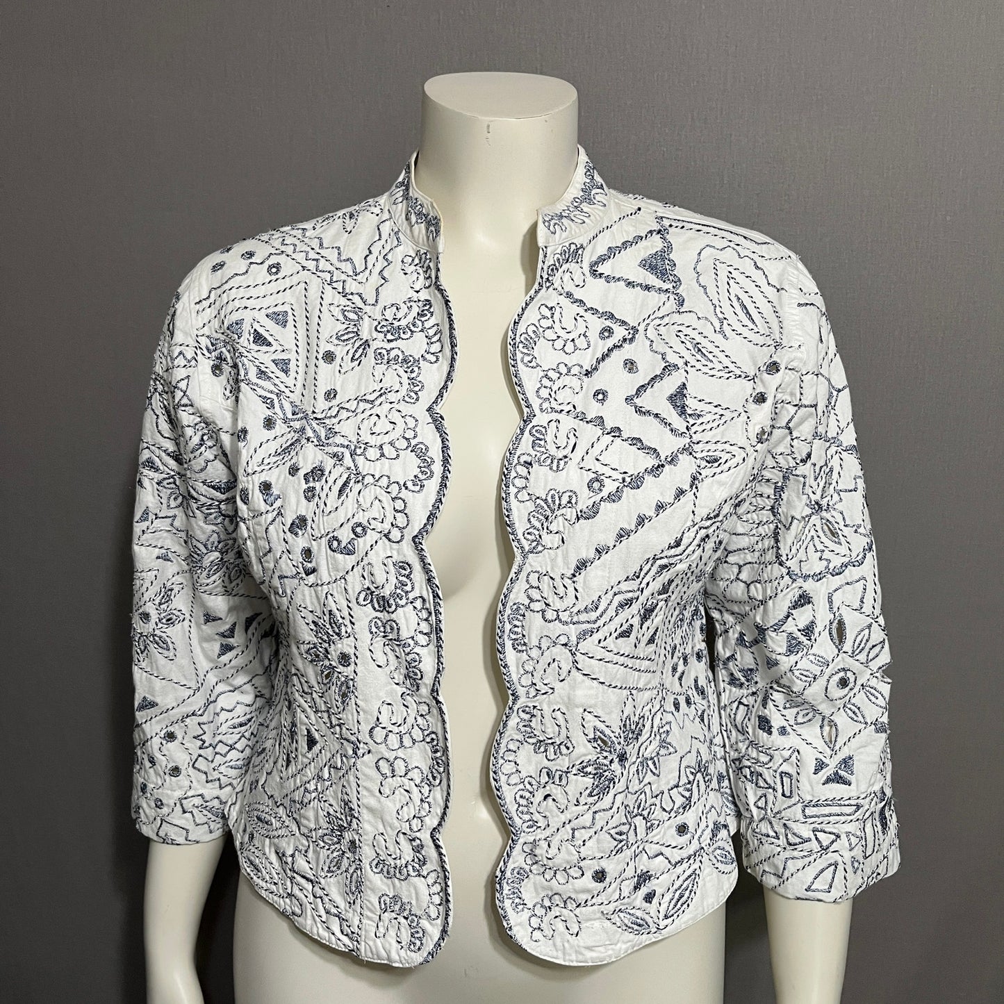 Chicos Women’s Cotton Jacket Embroidered Eyelet Scalloped Edge Sz-2 Medium