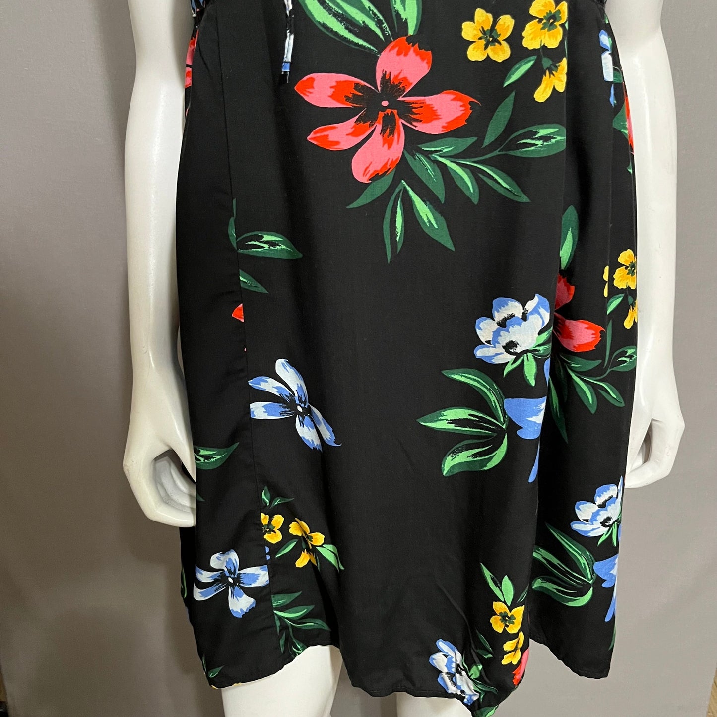 Old Navy Black Floral Rayon A-Line Dress Sz-Small