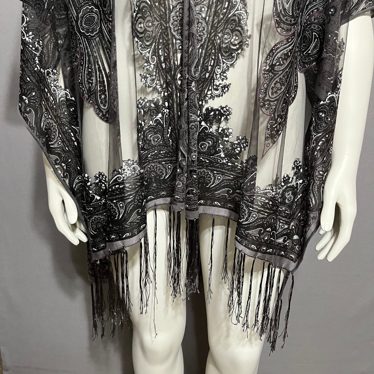 Pretty Persuasions Sheer Open Front With Fringe Artsy Shawl Wrap Sz-OS