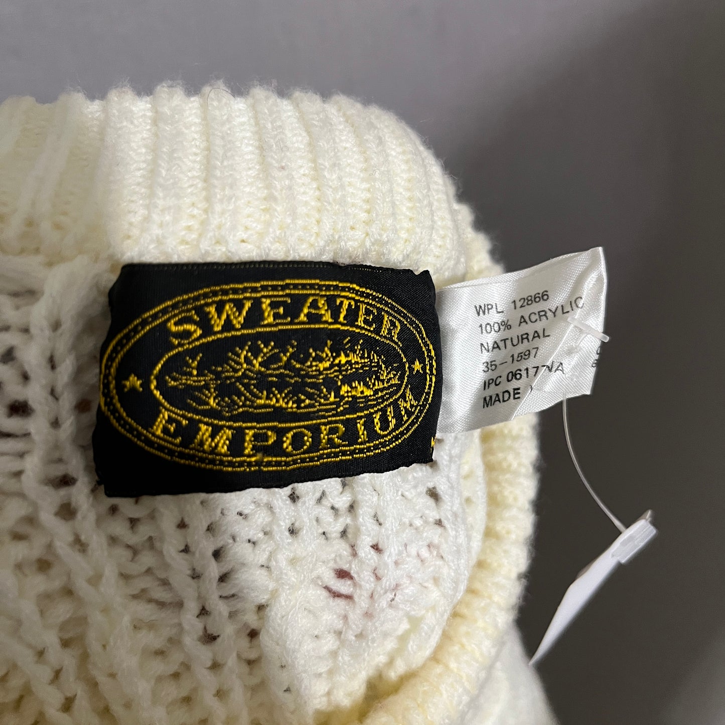Chic Cable Knit Sweater in Cream