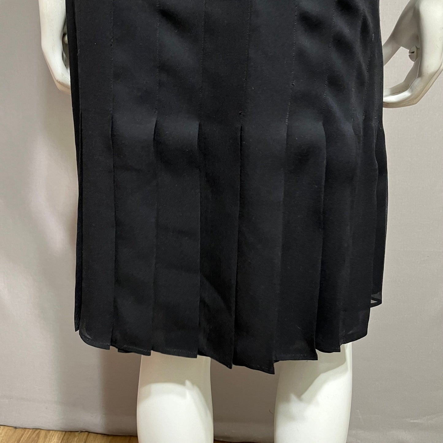 Kate Hill 100% Silk Black Knife Pleated Knee Length Skirt Sz-6P