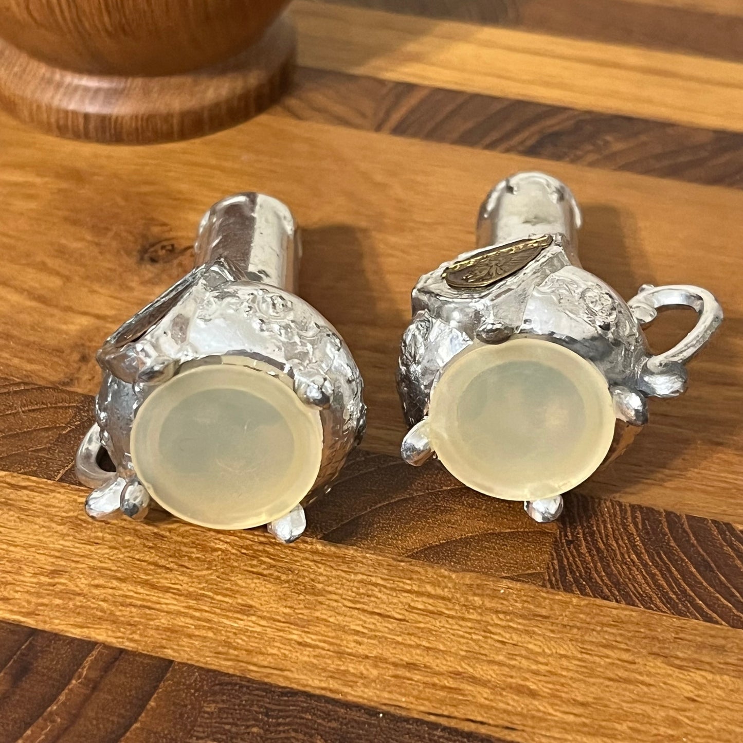 Silver Georgia Metal 2 Pc Salt & Pepper Shakers