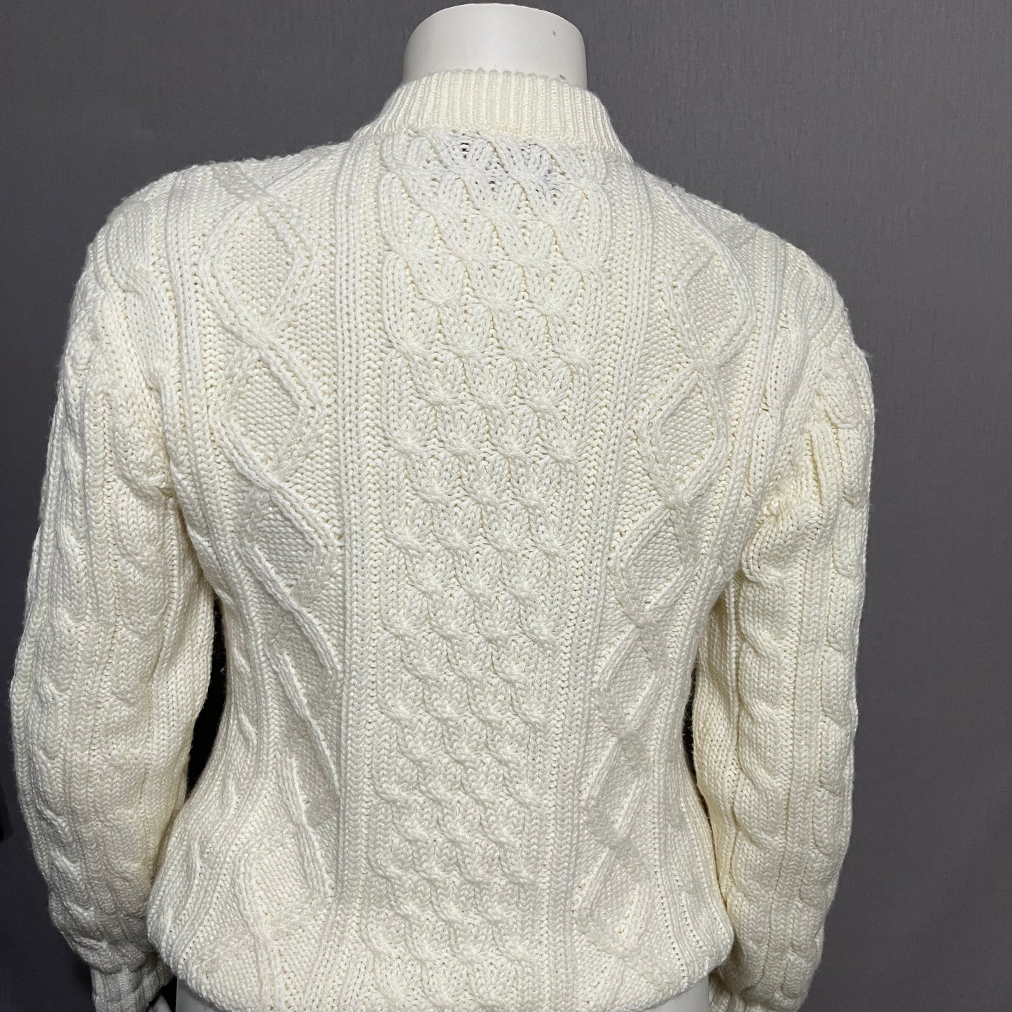 Chic Cable Knit Sweater in Cream
