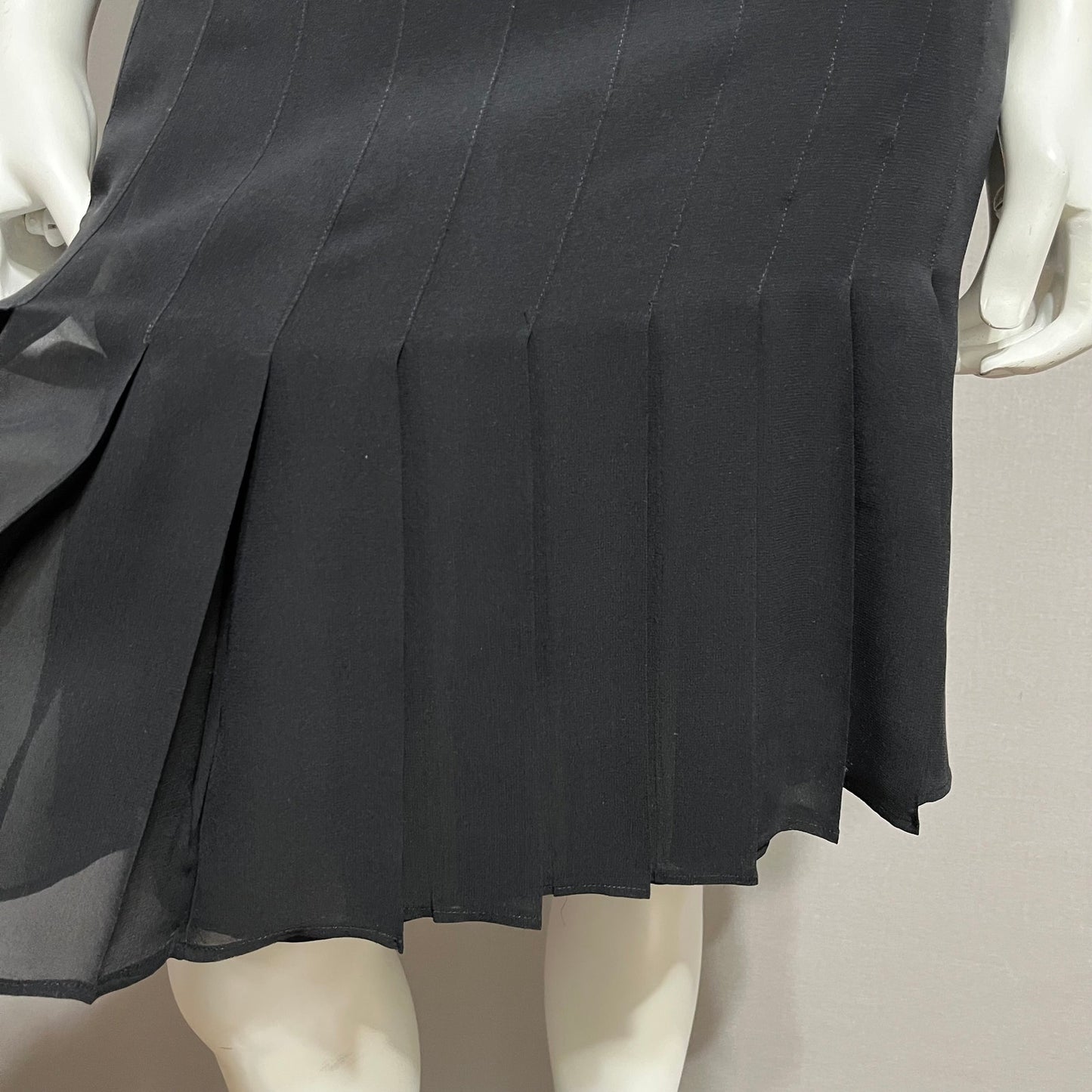 Kate Hill 100% Silk Black Knife Pleated Knee Length Skirt Sz-6P