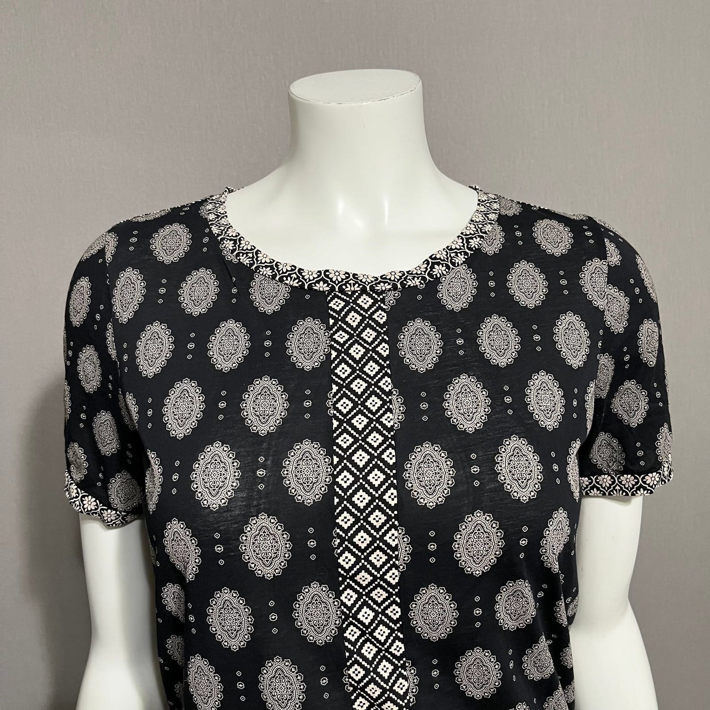 J. Crew Knit Geometric T-Shirt 100% Cotton T-Shirt Sz-Small