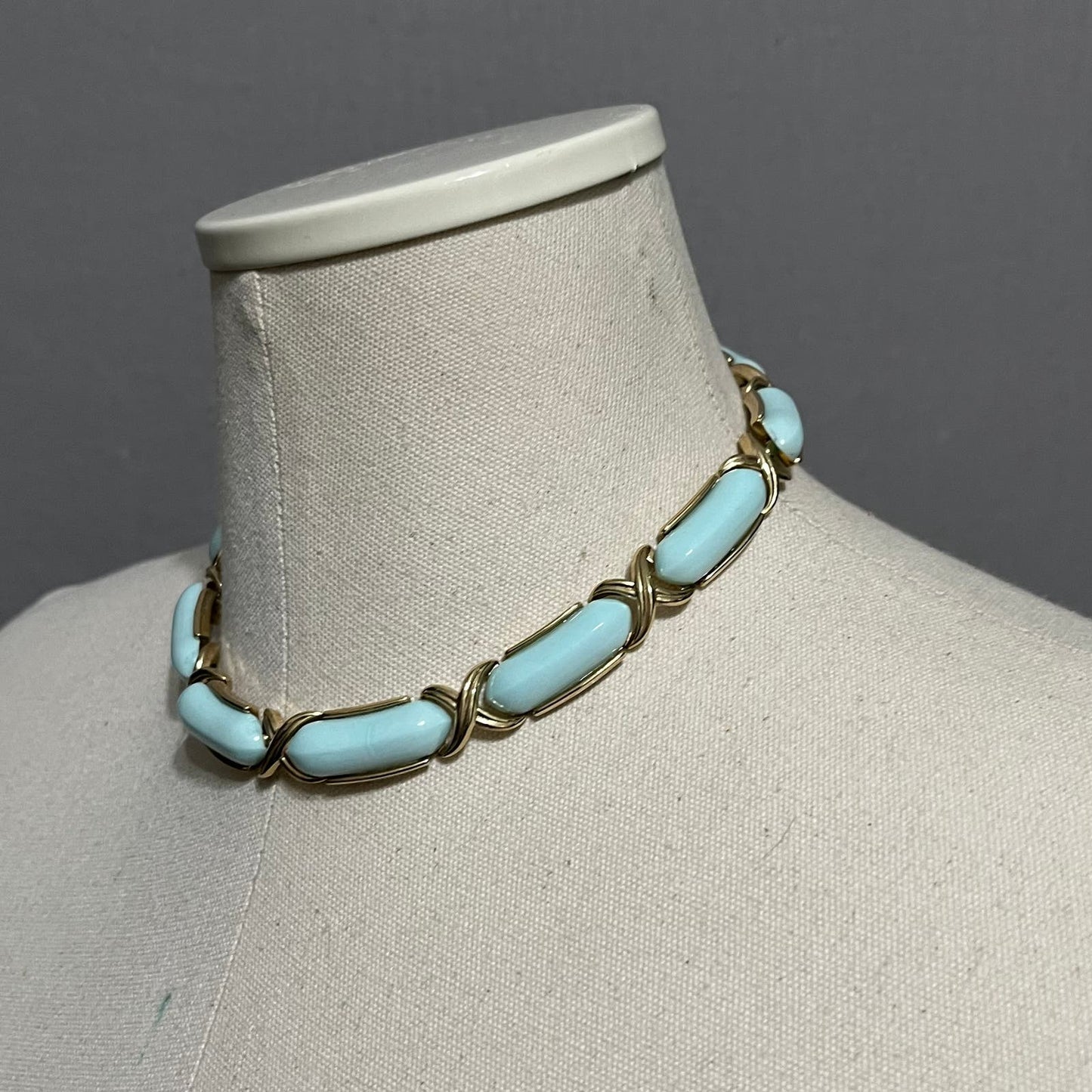 Trifari Mint Green With Gold Trim Necklace Sz- One Size