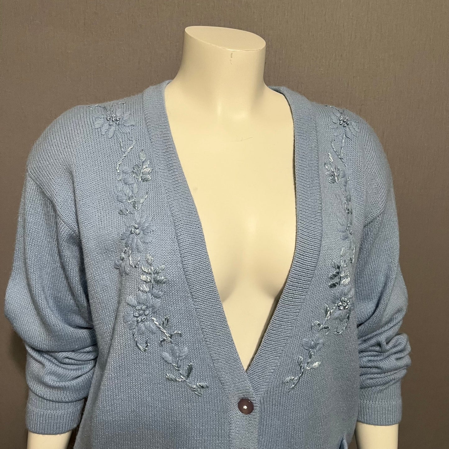 Tan Jay Blue Floral Embroidered Soft Oversized Cardigan Sz-Large