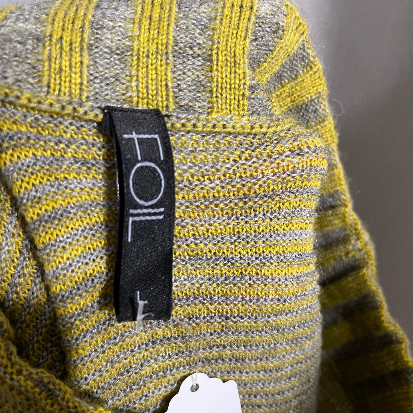 Foil Cozy Mustard Gray Ribbed Mock Neck Sweater Sz-Large