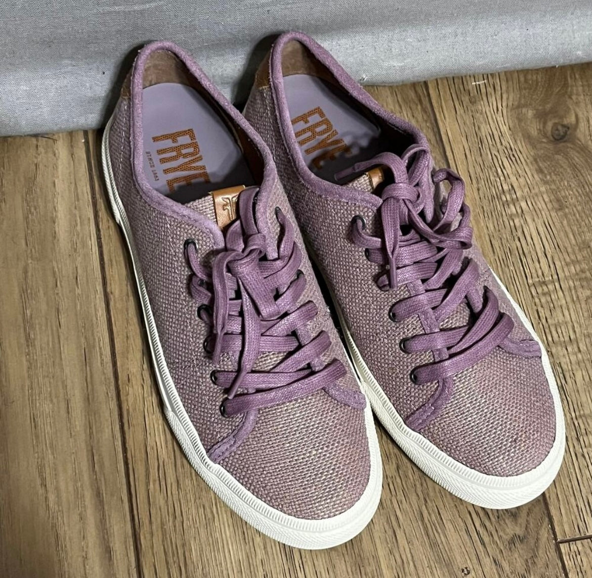 Frye Purple Canvas Lace Up Sneakers Sz-8