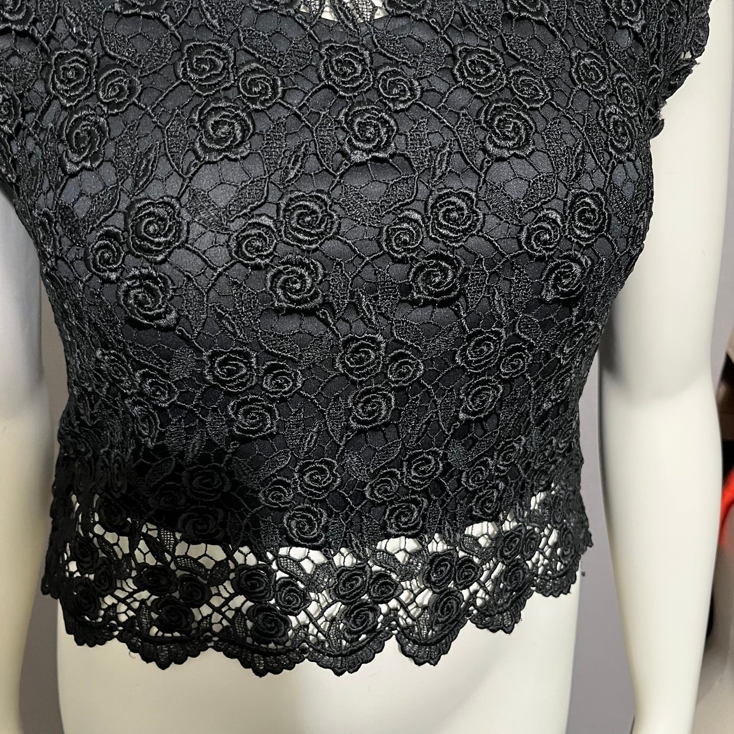 Vintage Black Floral Rosettes Knit Top Sz-Medium