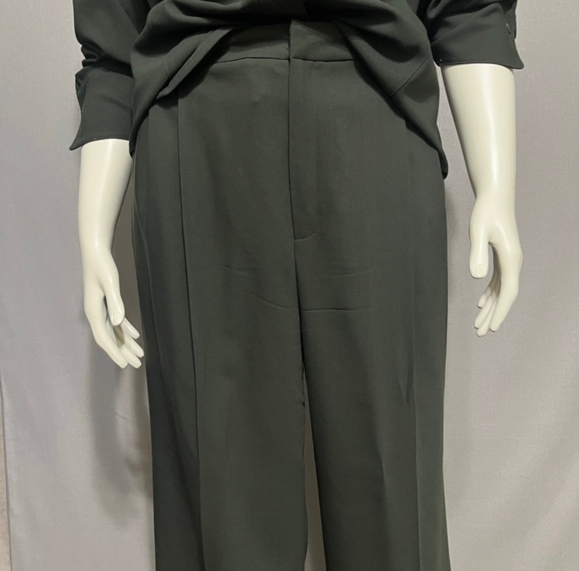 Women's Dark Green 2 pc Matching Pant Suit Sz-14/16