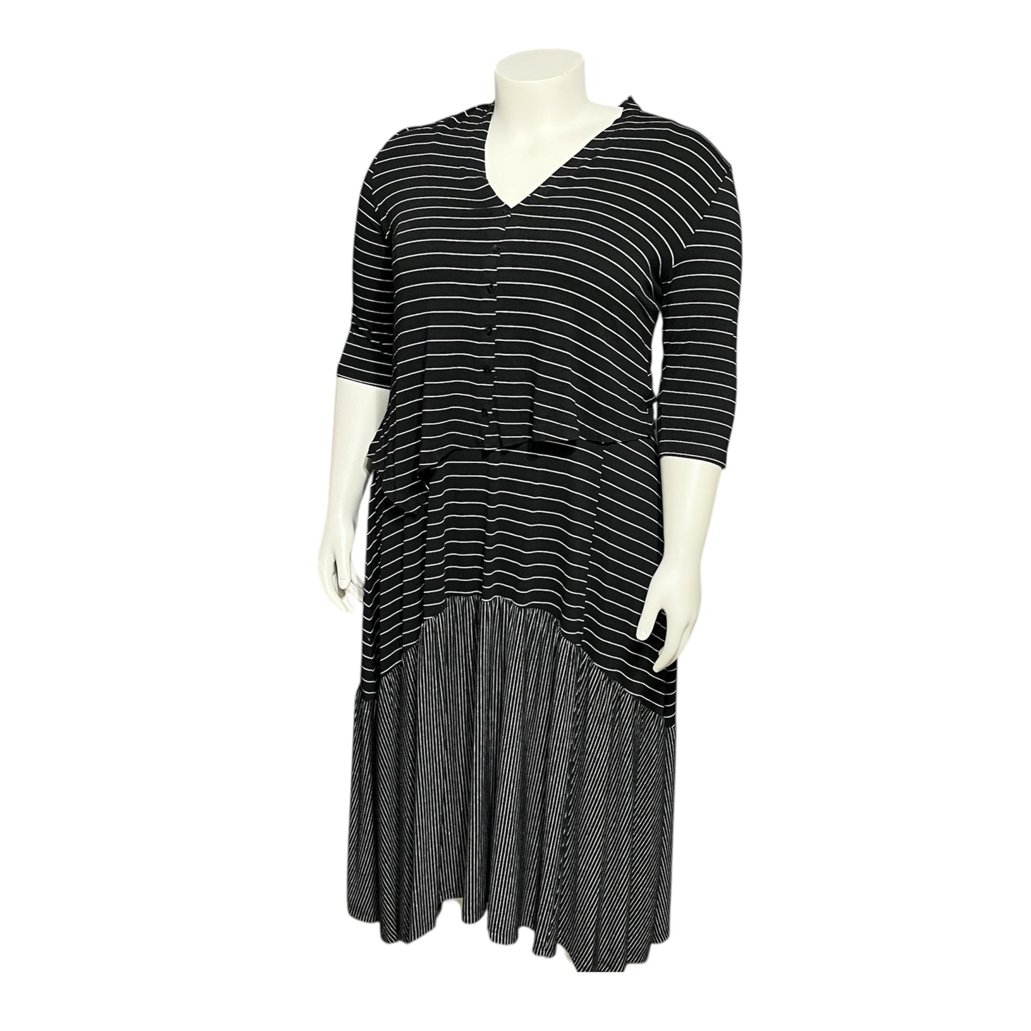 Black and White 2 Pc Knit Tank Overlay Top Striped Midi Dress Sz-XL